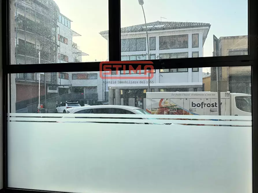 Immagine 2 di Negozio in affitto  in viale 4 novembre a Treviso