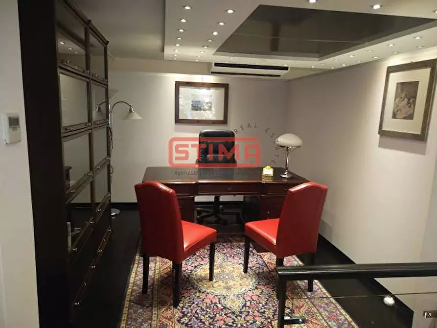 Immagine 1 di Negozio in affitto  in via collalto a Treviso