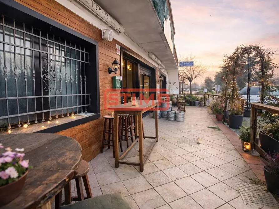 Immagine 3 di Negozio in vendita  in strada canizzano 121 a Treviso