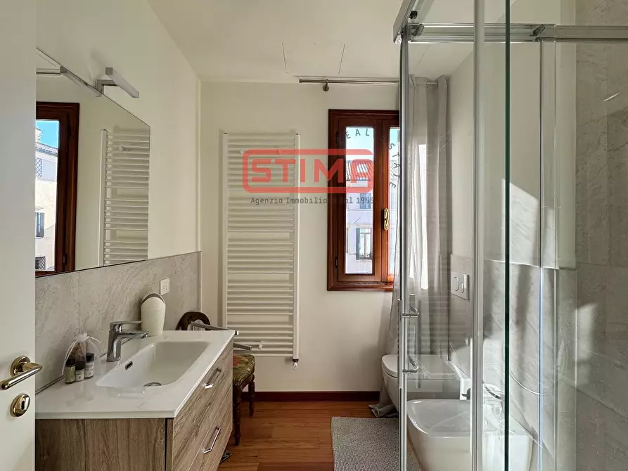 Immagine 9 di Appartamento in affitto  a Treviso