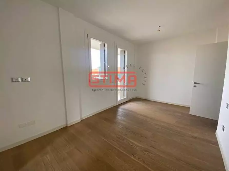 Immagine 11 di Appartamento in vendita  a Treviso