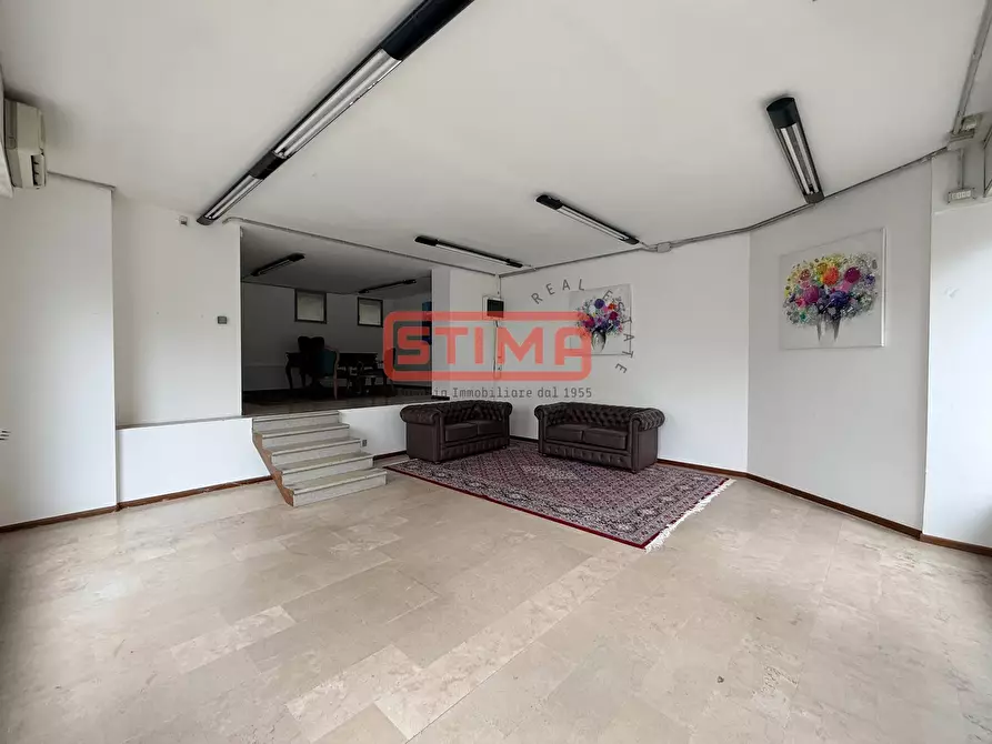 Immagine 4 di Negozio in affitto  in viale luzzatti a Treviso