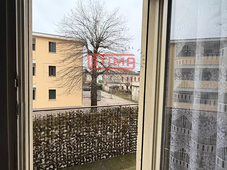 Immagine 11 di Appartamento in vendita  a Treviso
