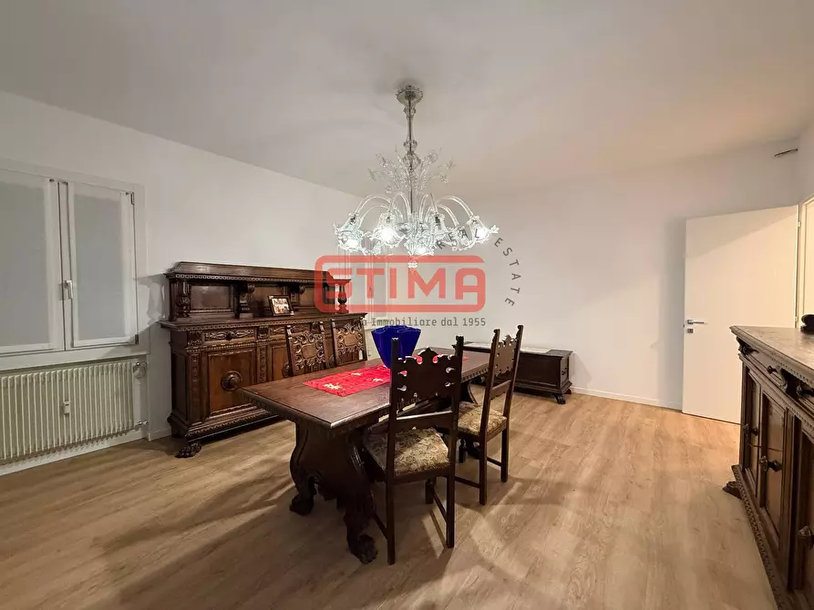 Immagine 12 di Ufficio in affitto  a Treviso