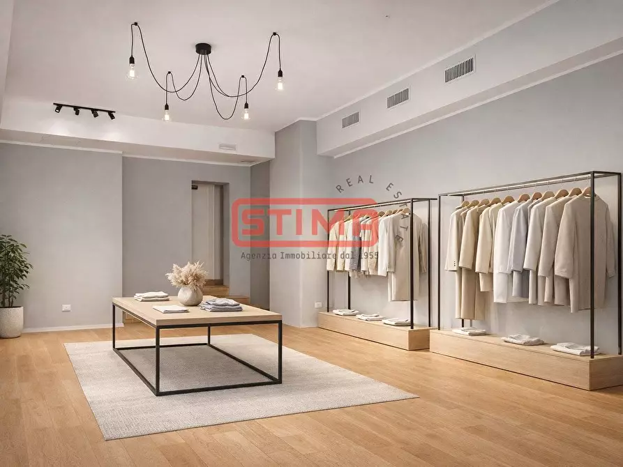 Immagine 3 di Negozio in affitto  in strada  calmaggiore a Treviso