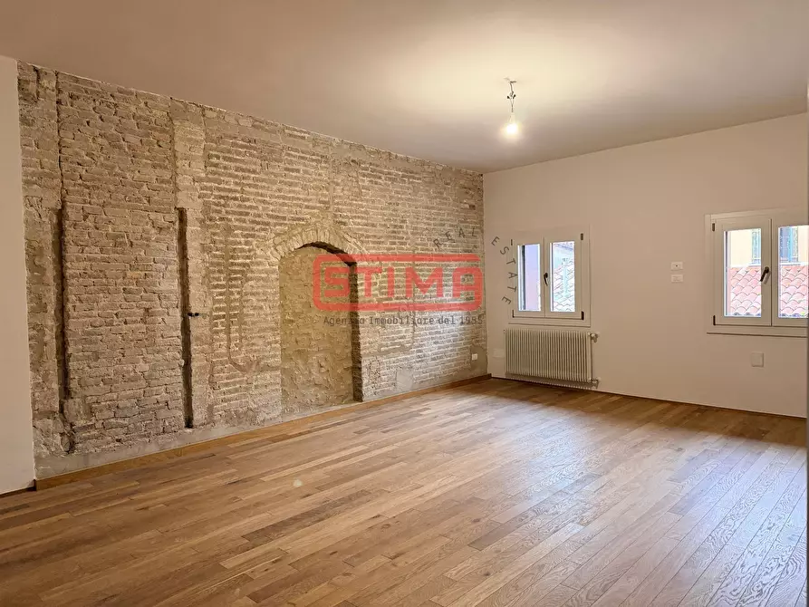 Immagine 2 di Appartamento in vendita  a Treviso