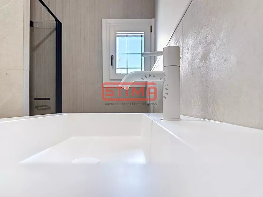 Immagine 21 di Appartamento in vendita  a Treviso