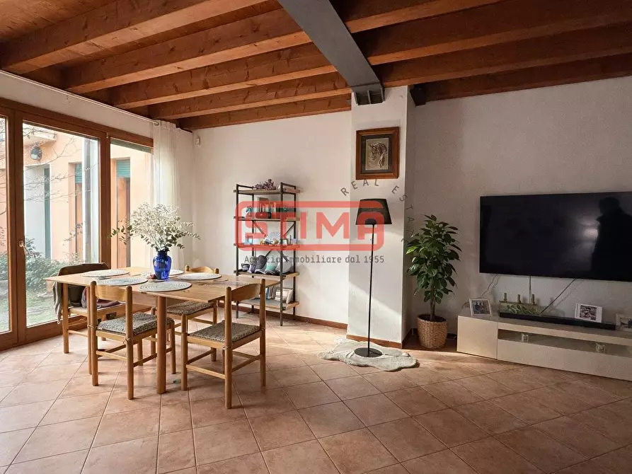 Immagine 27 di Villa in affitto  a Treviso