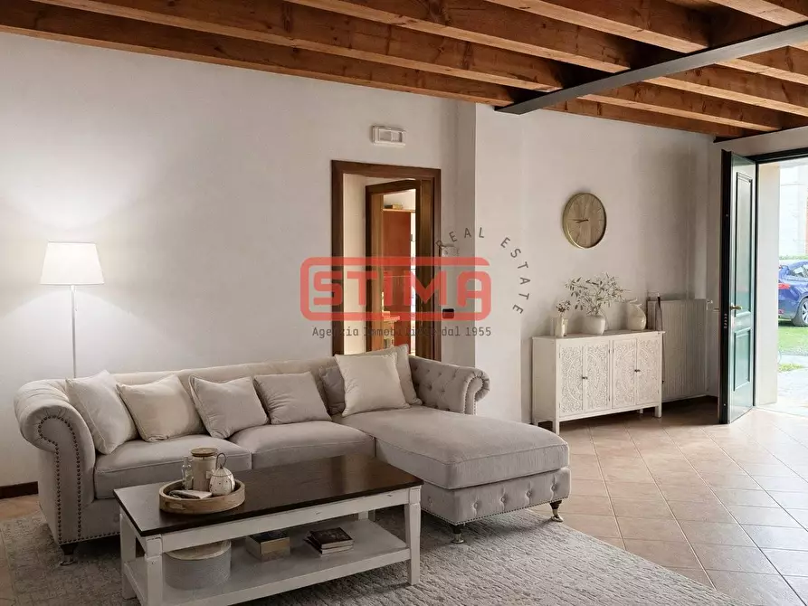 Immagine 28 di Villa in affitto  a Treviso