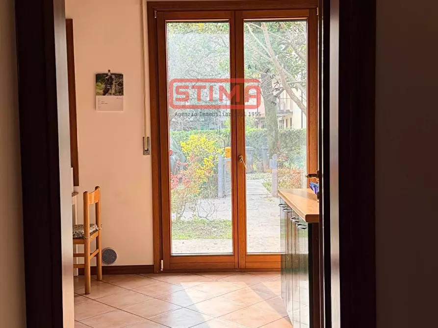 Immagine 37 di Villa in affitto  a Treviso