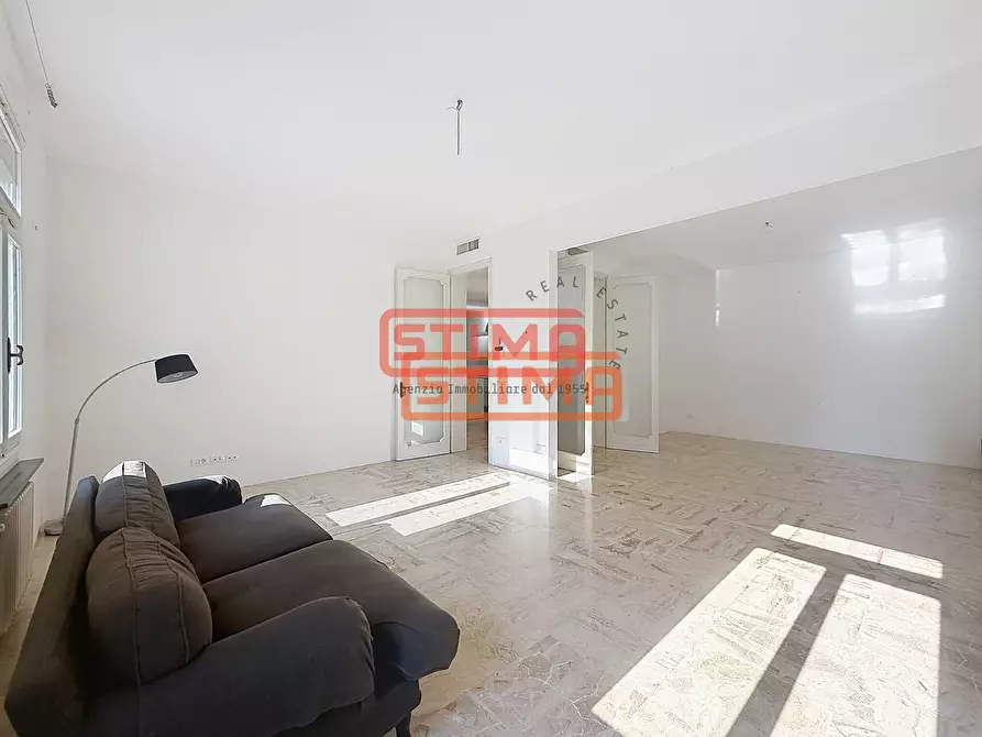 Immagine 26 di Appartamento in affitto  a Treviso