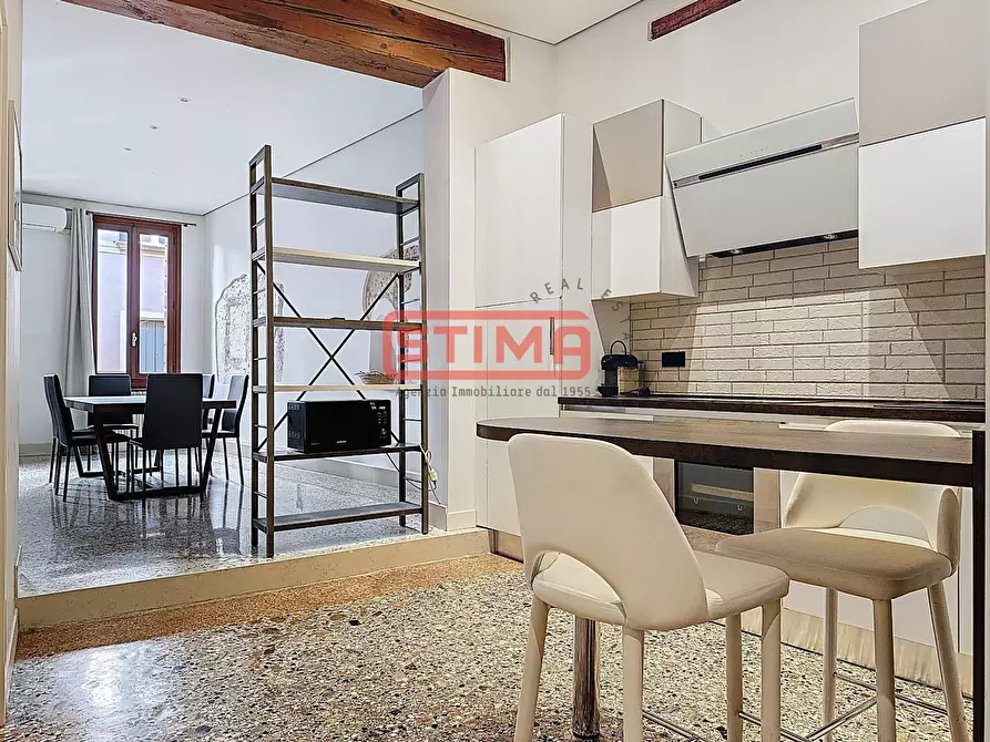 Immagine 1 di Appartamento in affitto  a Treviso