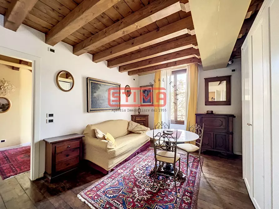 Immagine 5 di Palazzo in vendita  a Treviso