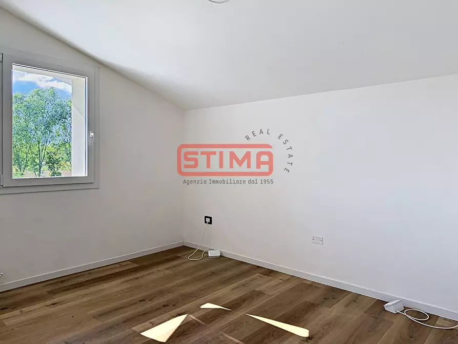 Immagine 12 di Villa in affitto  a Treviso