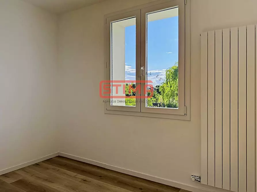 Immagine 9 di Villa in affitto  a Treviso