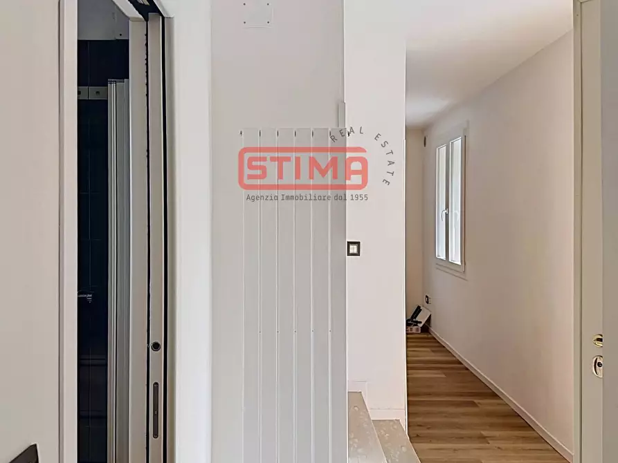 Immagine 8 di Villa in affitto  a Treviso