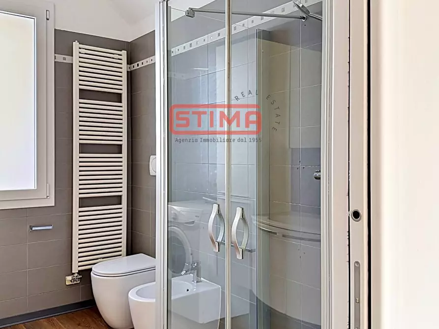 Immagine 14 di Villa in affitto  a Treviso