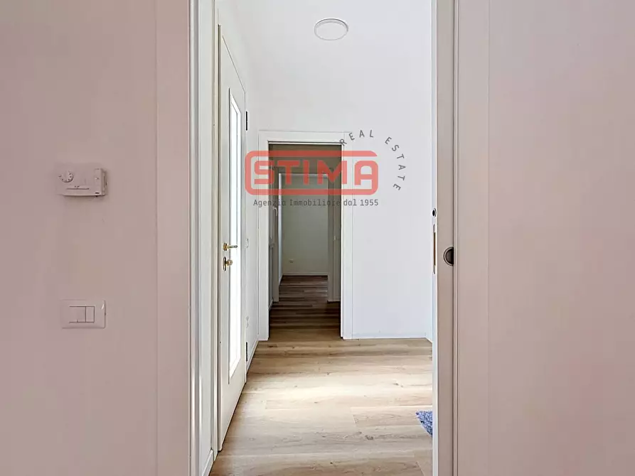 Immagine 11 di Villa in affitto  a Treviso
