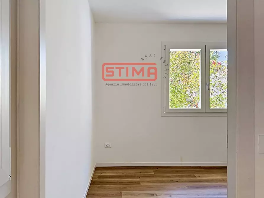 Immagine 23 di Villa in affitto  a Treviso