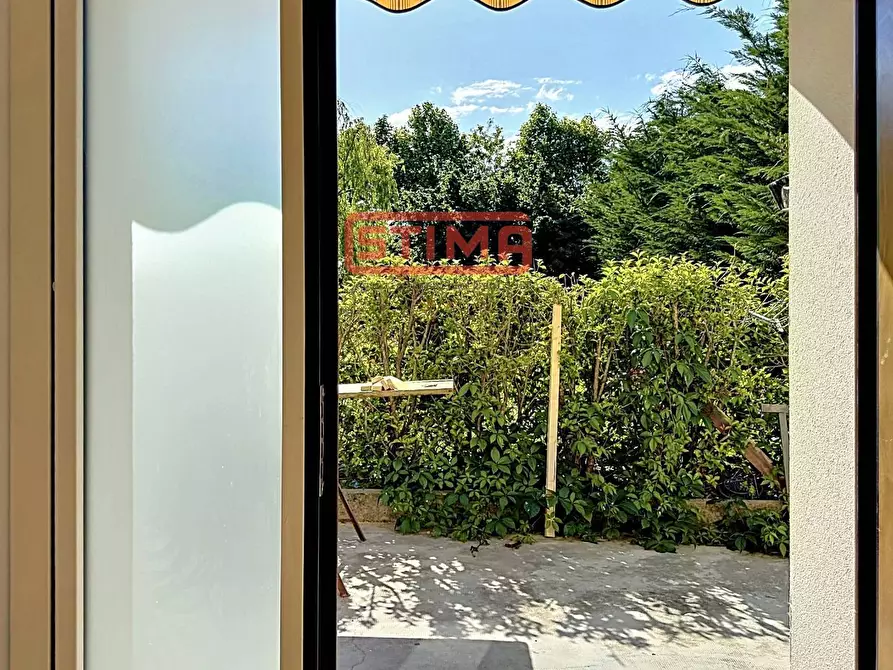 Immagine 5 di Villa in affitto  a Treviso