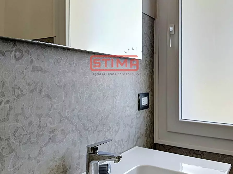 Immagine 38 di Villa in affitto  a Treviso