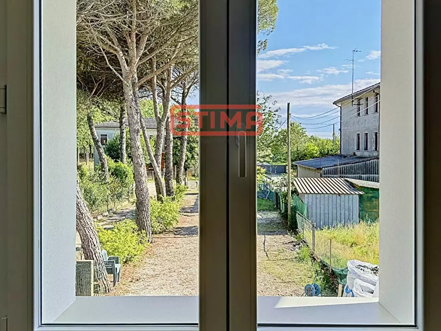 Immagine 42 di Villa in affitto  a Treviso
