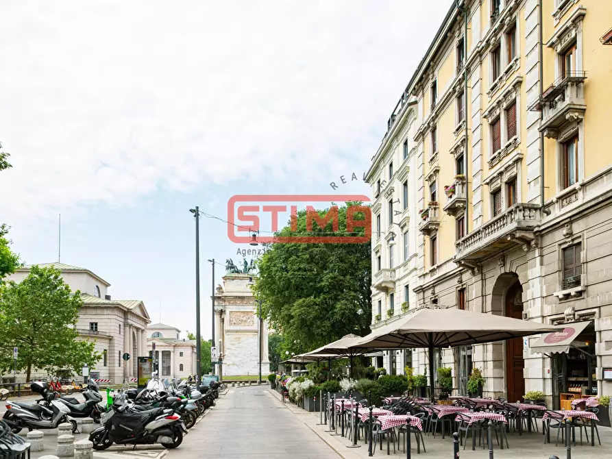 Immagine 1 di Appartamento in vendita  in via agostino bertani 16 a Milano