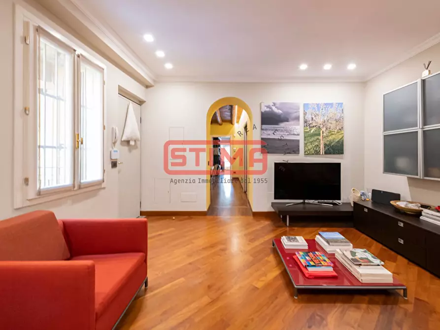 Immagine 7 di Appartamento in vendita  in via agostino bertani 16 a Milano