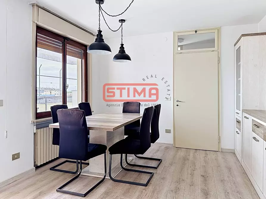 Immagine 34 di Attico in affitto  a Treviso