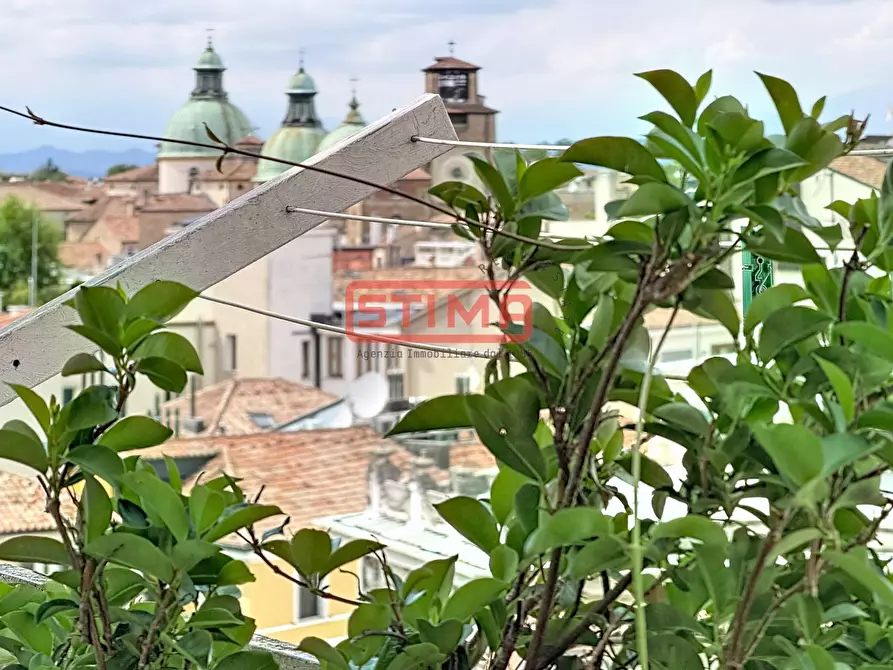 Immagine 2 di Attico in affitto  a Treviso