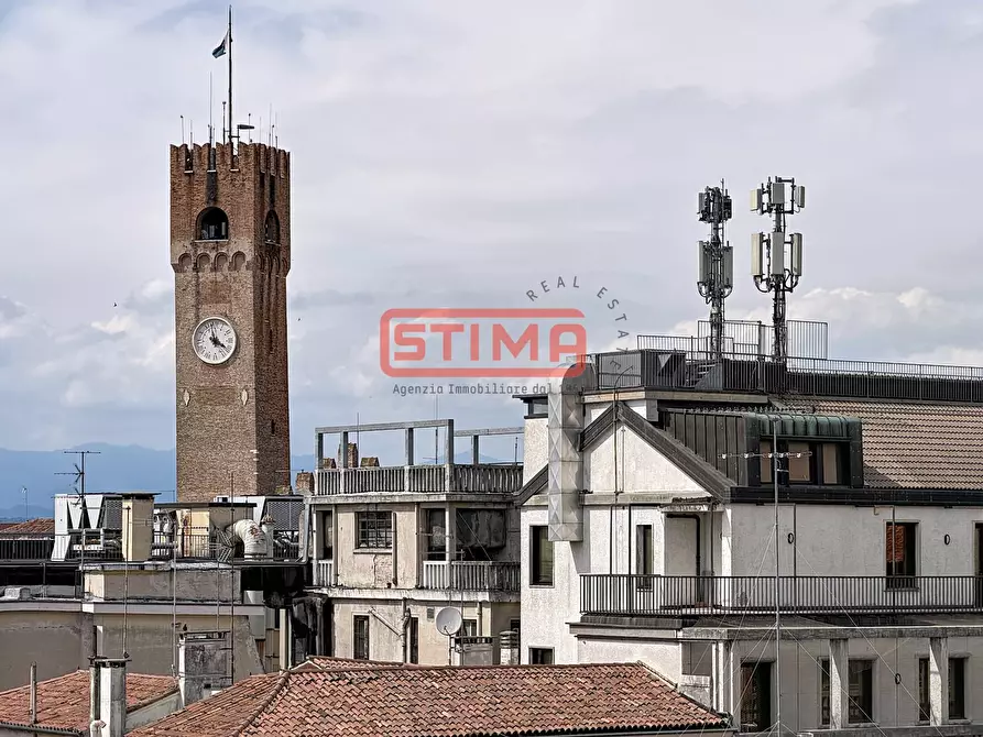 Immagine 44 di Attico in affitto  a Treviso