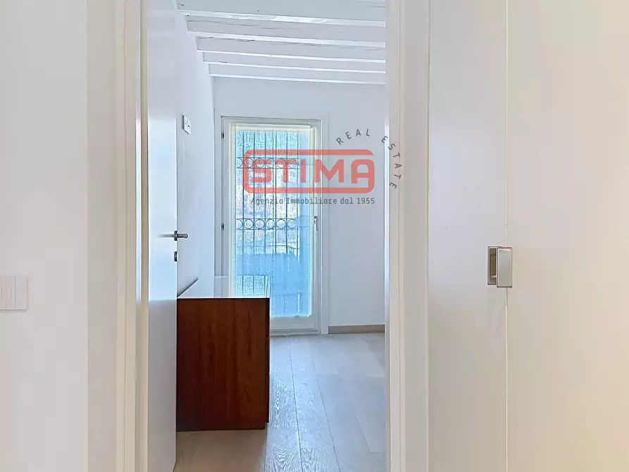 Immagine 17 di Appartamento in affitto  a Treviso