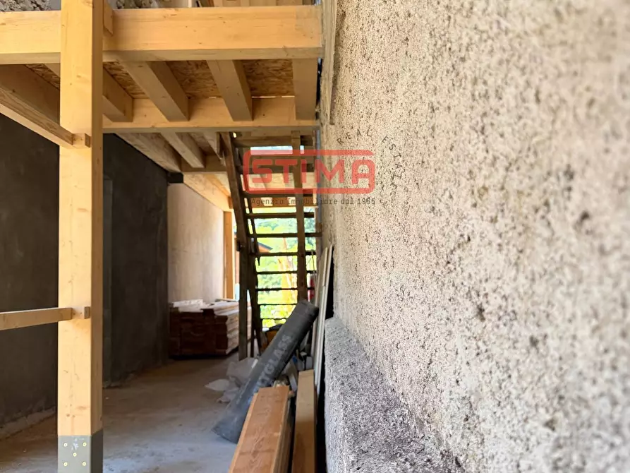 Immagine 16 di Appartamento in vendita  a Barcis