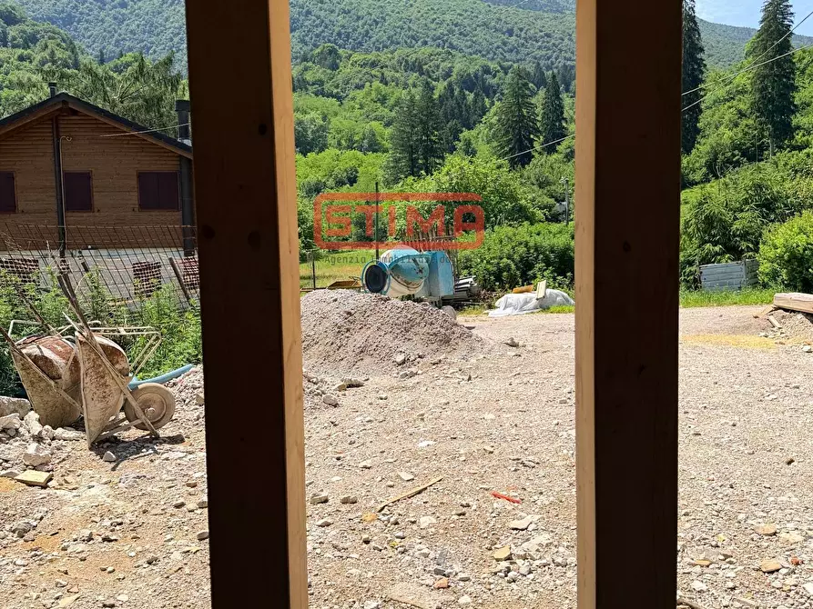 Immagine 30 di Appartamento in vendita  a Barcis
