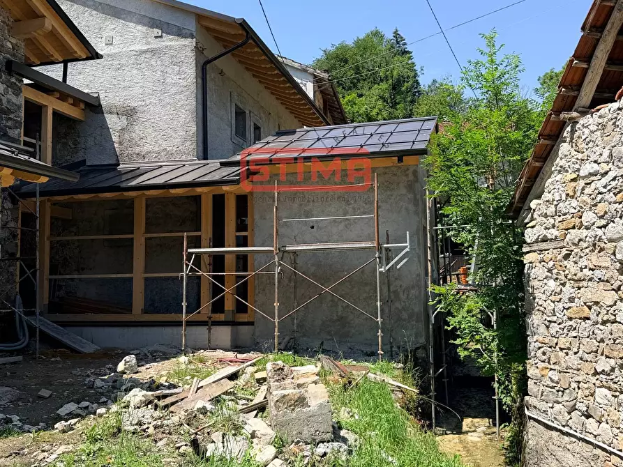 Immagine 39 di Appartamento in vendita  a Barcis