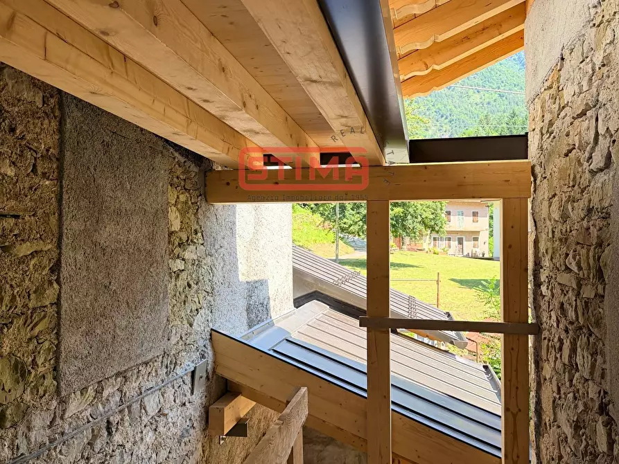 Immagine 4 di Appartamento in vendita  in località MOlassa a Barcis