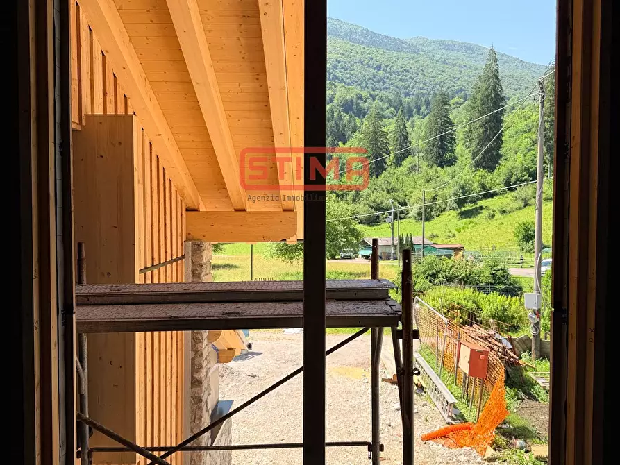 Immagine 36 di Appartamento in vendita  in località MOlassa a Barcis