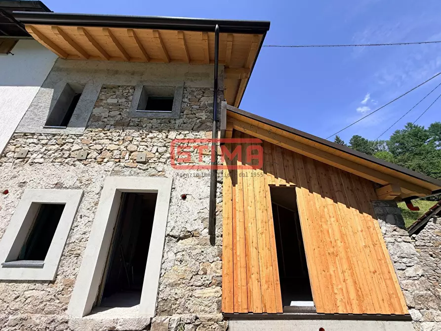 Immagine 38 di Appartamento in vendita  in località MOlassa a Barcis