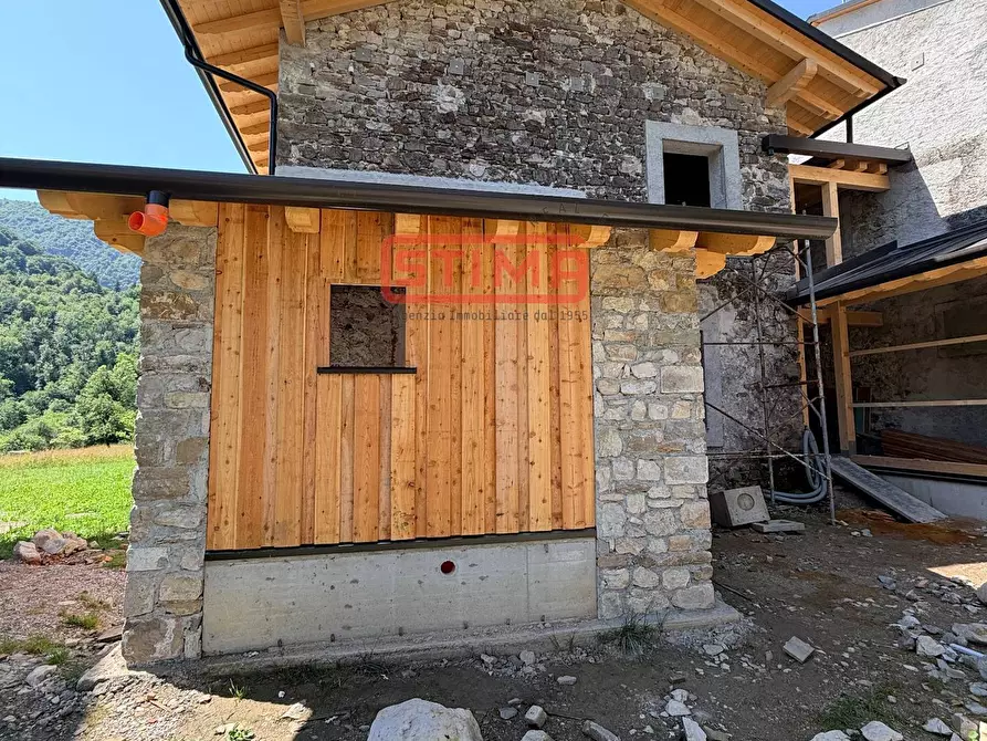 Immagine 2 di Appartamento in vendita  in località MOlassa a Barcis