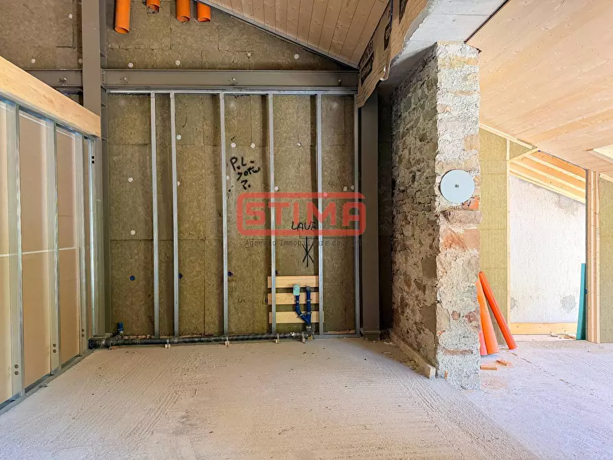 Immagine 42 di Appartamento in vendita  in località MOlassa a Barcis