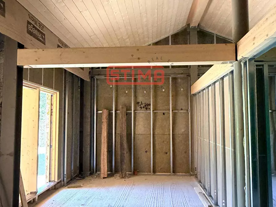 Immagine 47 di Appartamento in vendita  in località MOlassa a Barcis