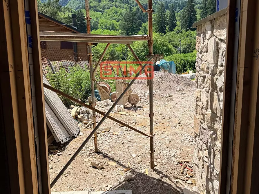 Immagine 55 di Appartamento in vendita  in località MOlassa a Barcis