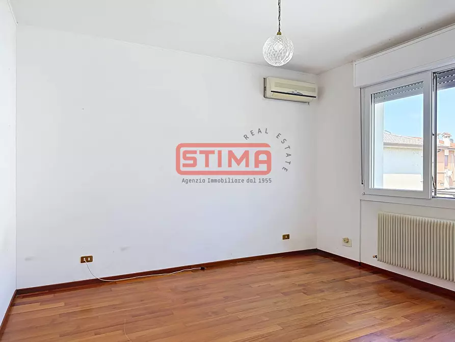 Immagine 23 di Villa in vendita  a Treviso