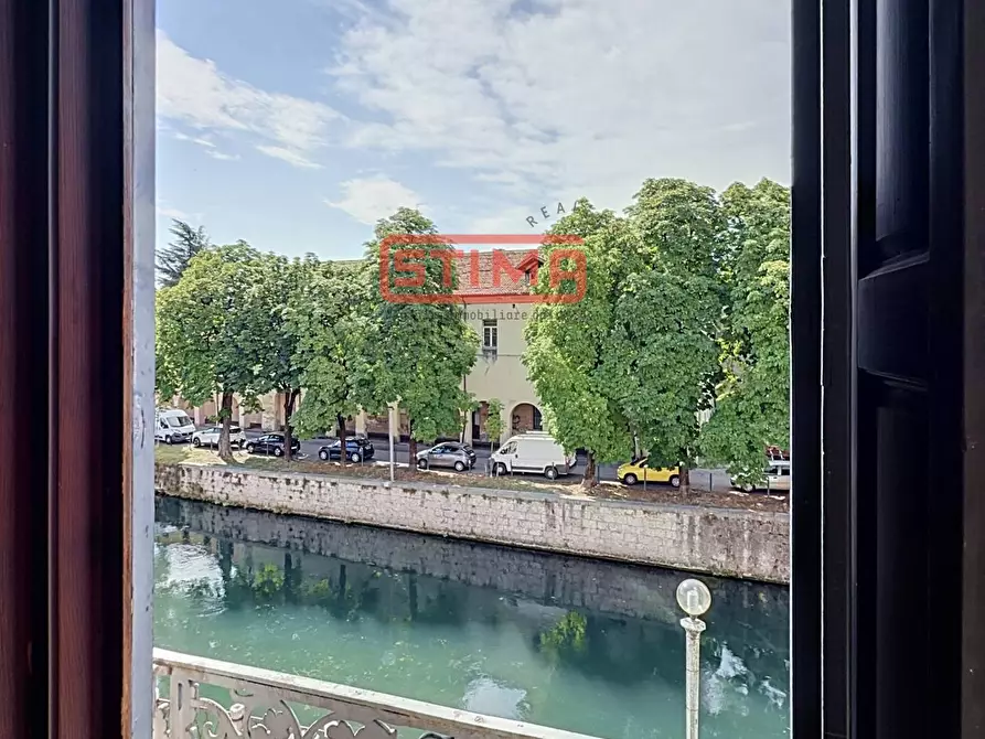 Immagine 10 di Appartamento in vendita  a Treviso