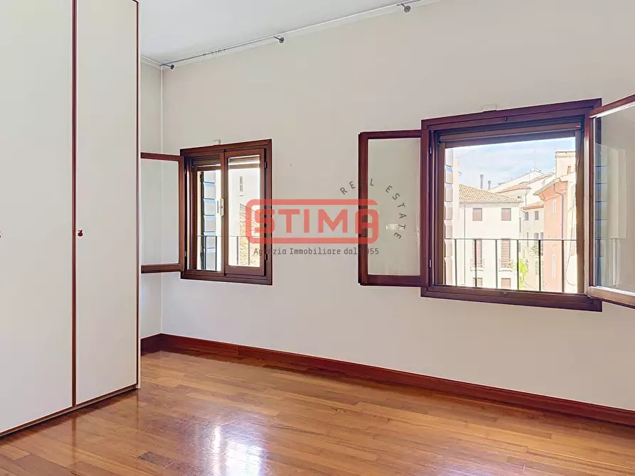 Immagine 31 di Appartamento in vendita  a Treviso