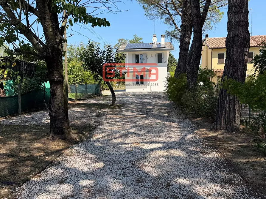 Immagine 53 di Villa in affitto  a Treviso