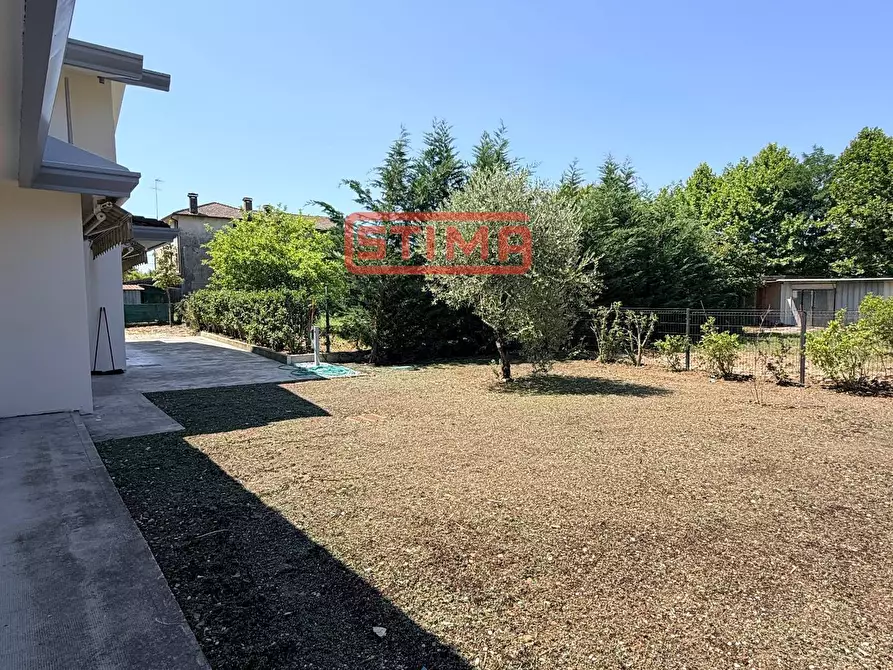Immagine 60 di Villa in affitto  a Treviso