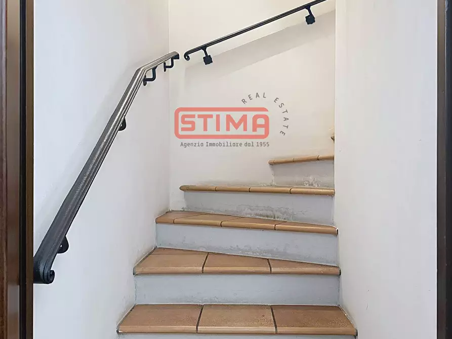 Immagine 12 di Rustico / casale in vendita  a Paese