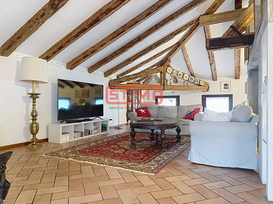 Immagine 43 di Rustico / casale in vendita  a Paese