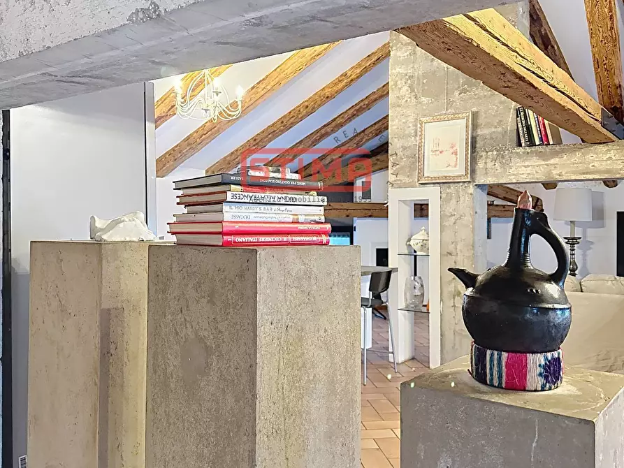 Immagine 30 di Rustico / casale in vendita  a Paese